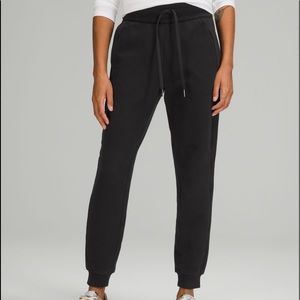 Lululemon Scuba High Rise Jogger